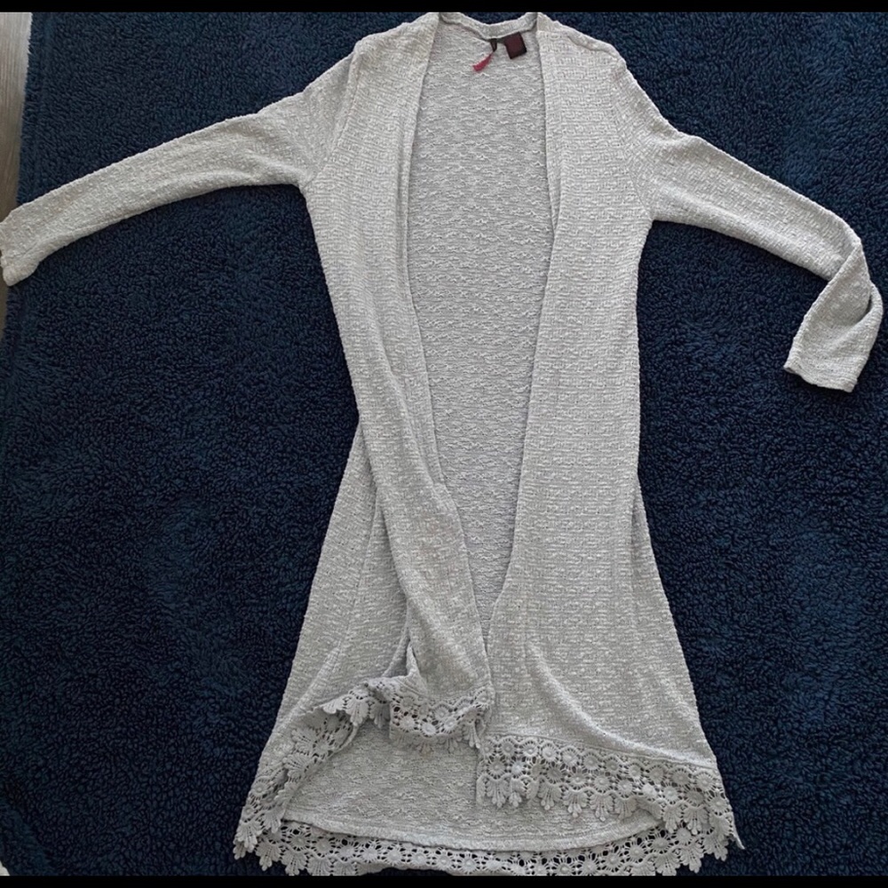 Heart n crush || long gray lace duster